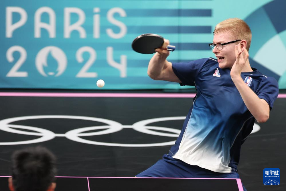 及其对球队 及其对球队